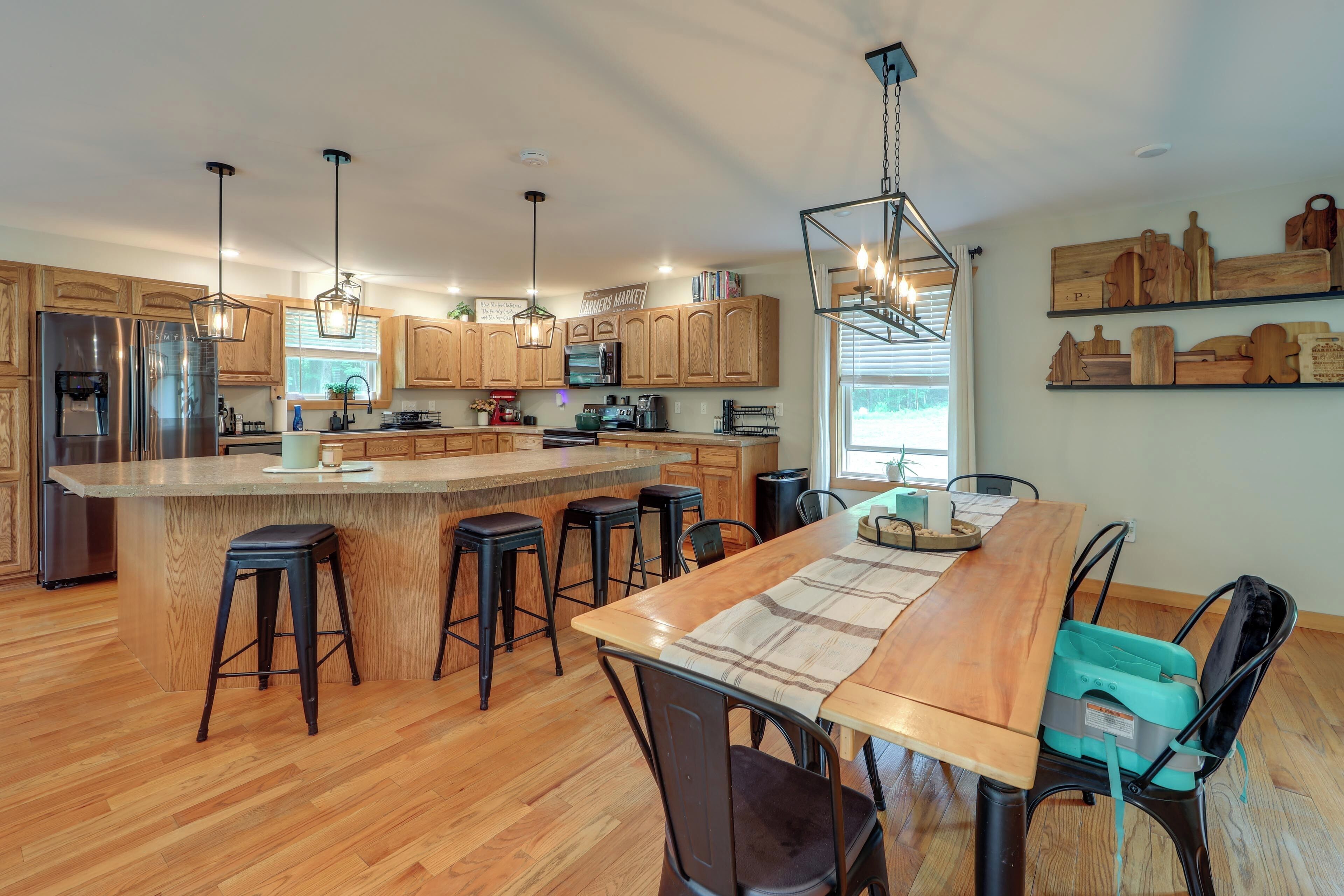 House (4 Bedrooms) | Interior