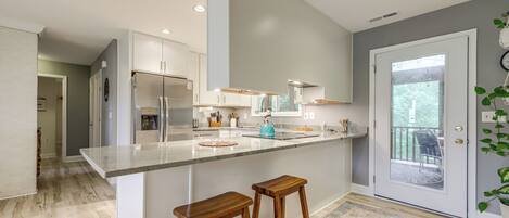 House (2 Bedrooms) | Interior