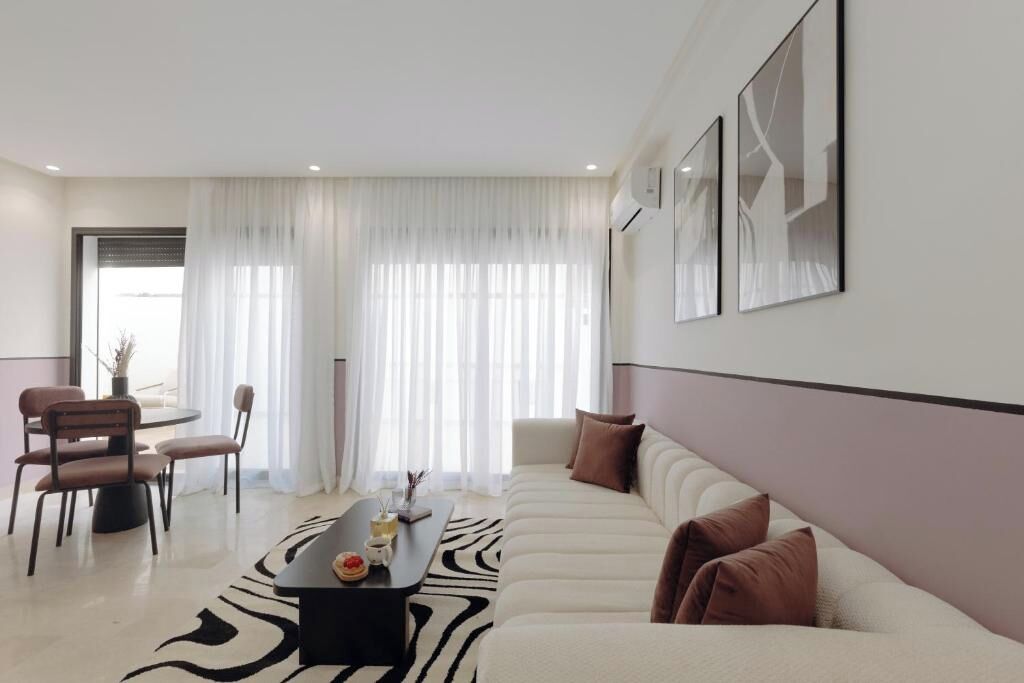 Apartament, balcó, vistes a la ciutat | Sala d'estar