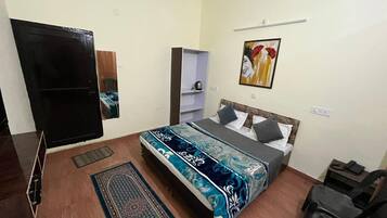 Superior Room, Mountain View