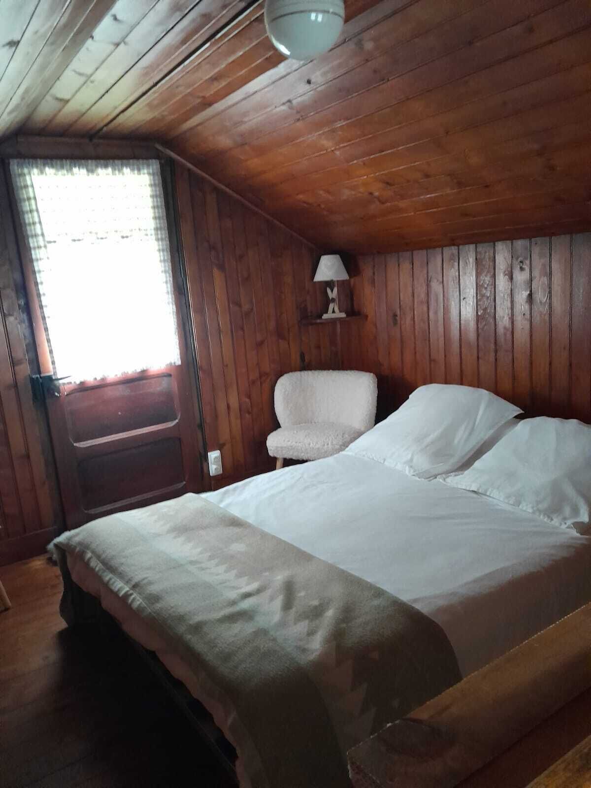 1 chambre, accès Internet, draps fournis