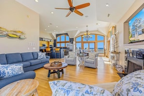 Smart TV, fireplace, books - Oceanfront, Dog Friendly Home in Hatteras with Pool, Hot Tub, Game Room (Hatteras)