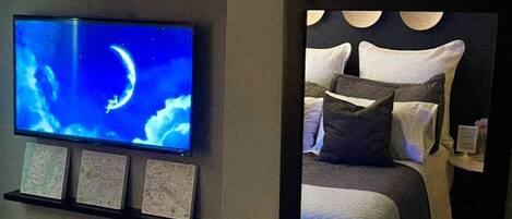 Apartment, 1 Bedroom | Room amenity