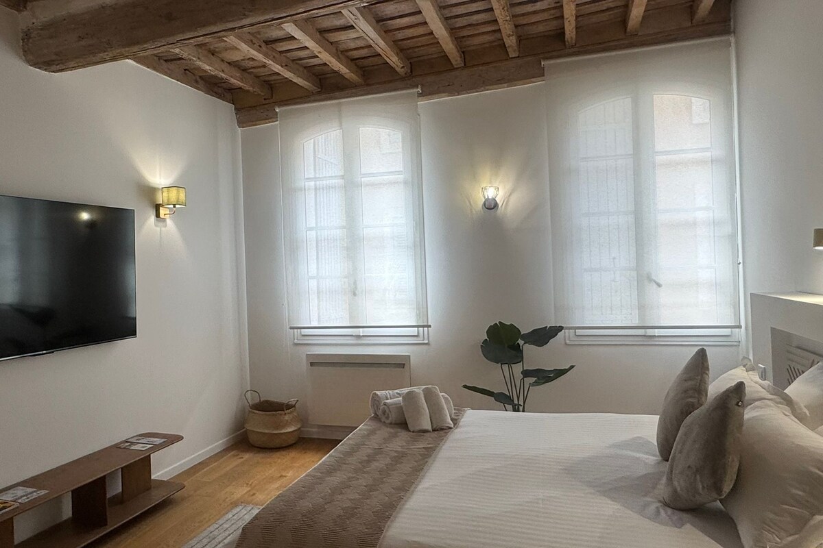Suite supérieure, non-fumeur | Literie de qualité, lit avec matelas à plateau-coussin