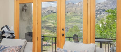 Townhome, 3 Bedrooms | Interior