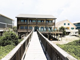 House, 6 Bedrooms | Exterior