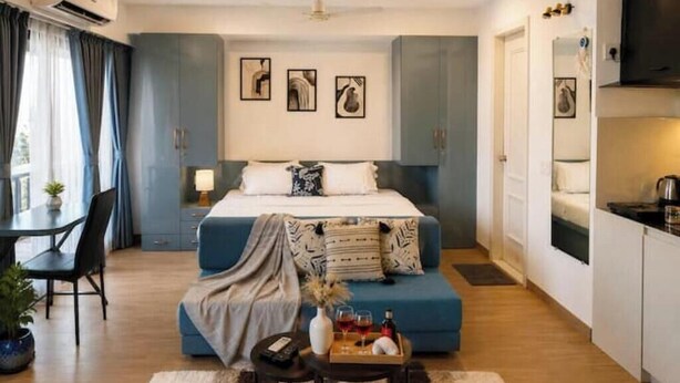 Iron/ironing board, WiFi, bed sheets - Olyra Living | Cozy Luxury Near Airport (MH)