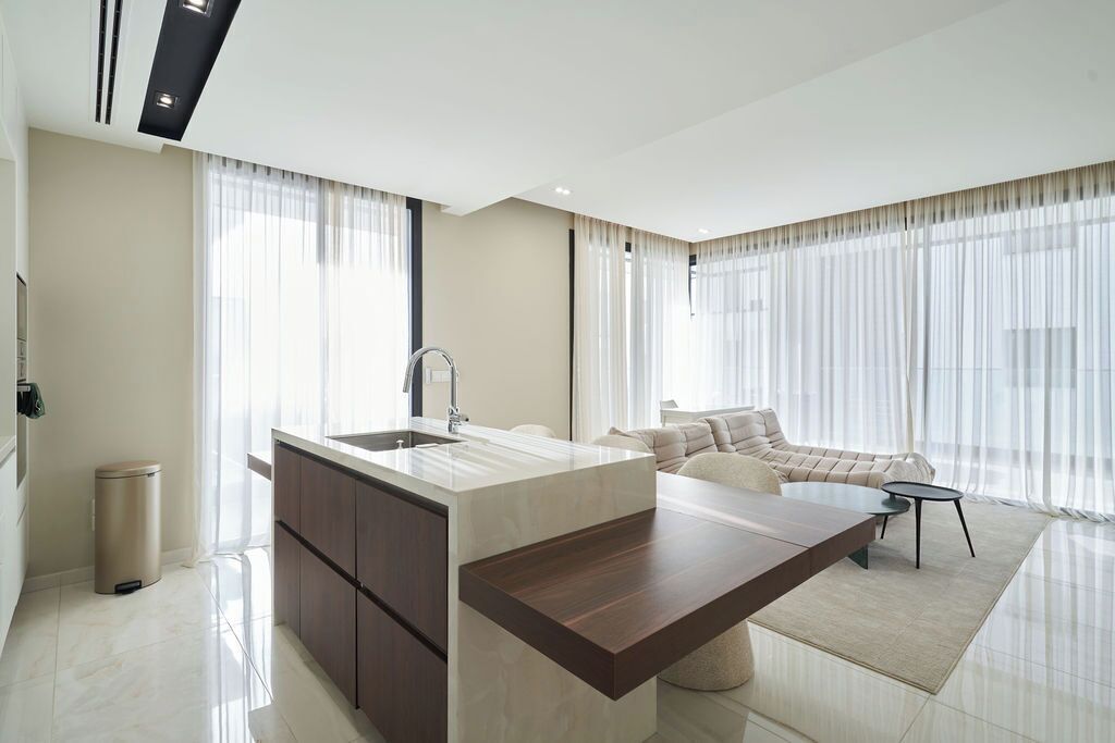Apartment, Balcony | Living area