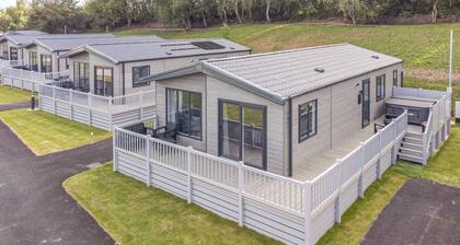 No 9 - Cedar Lodge, Delamere