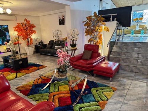 Delightful 5-bedroom house with AC in Abidjan Cocody Riviera Palmeraie rosiers