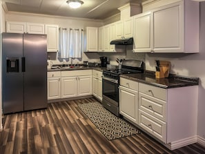 House, Garden View | Dapur peribadi
