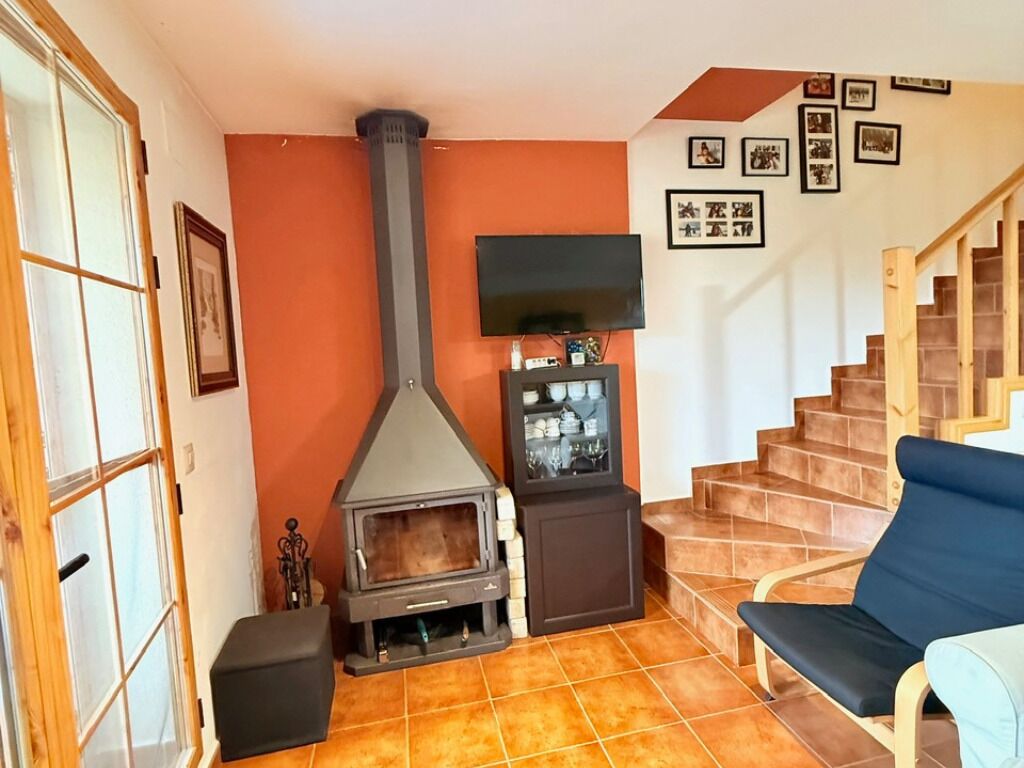 Bungalow, 3 Bedrooms, Fireplace | Living room