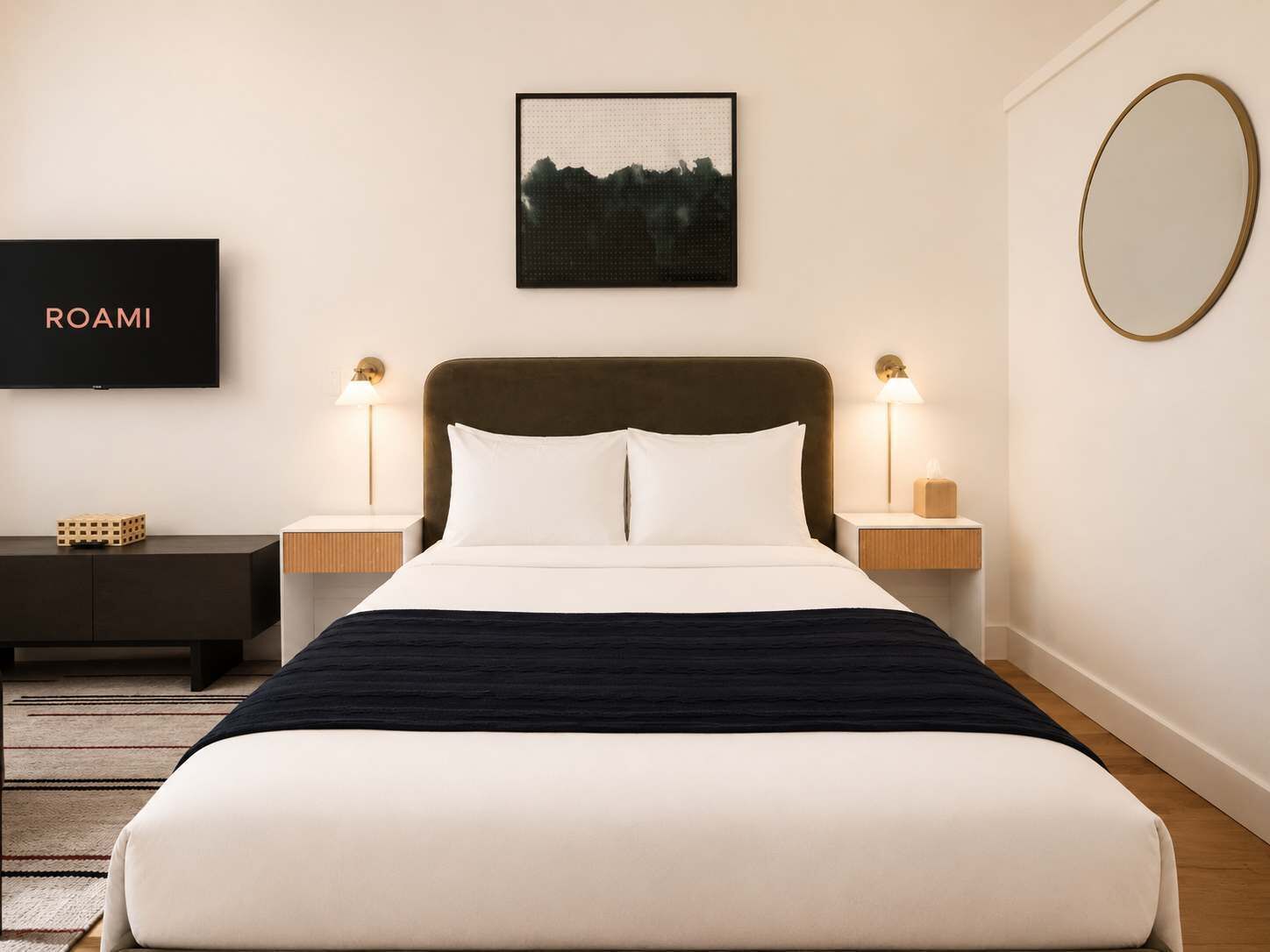 Desk, iron/ironing board, WiFi, bed sheets