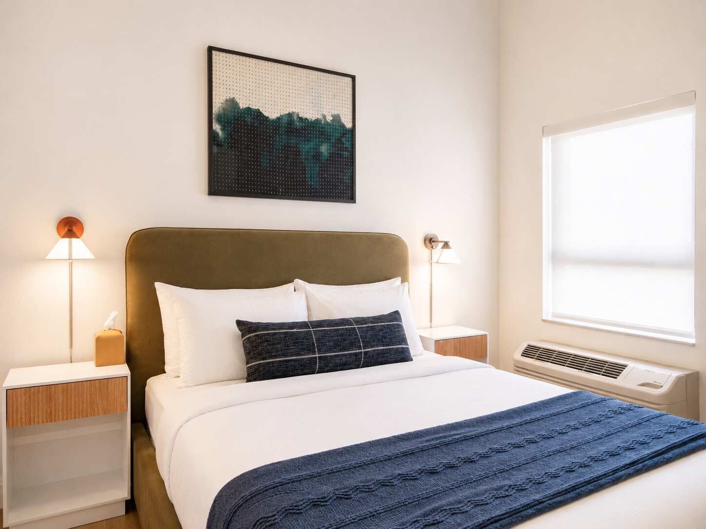2 bedrooms, desk, iron/ironing board, WiFi