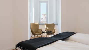 Apartamento família, 2 quartos, sacada | Wi-Fi de cortesia