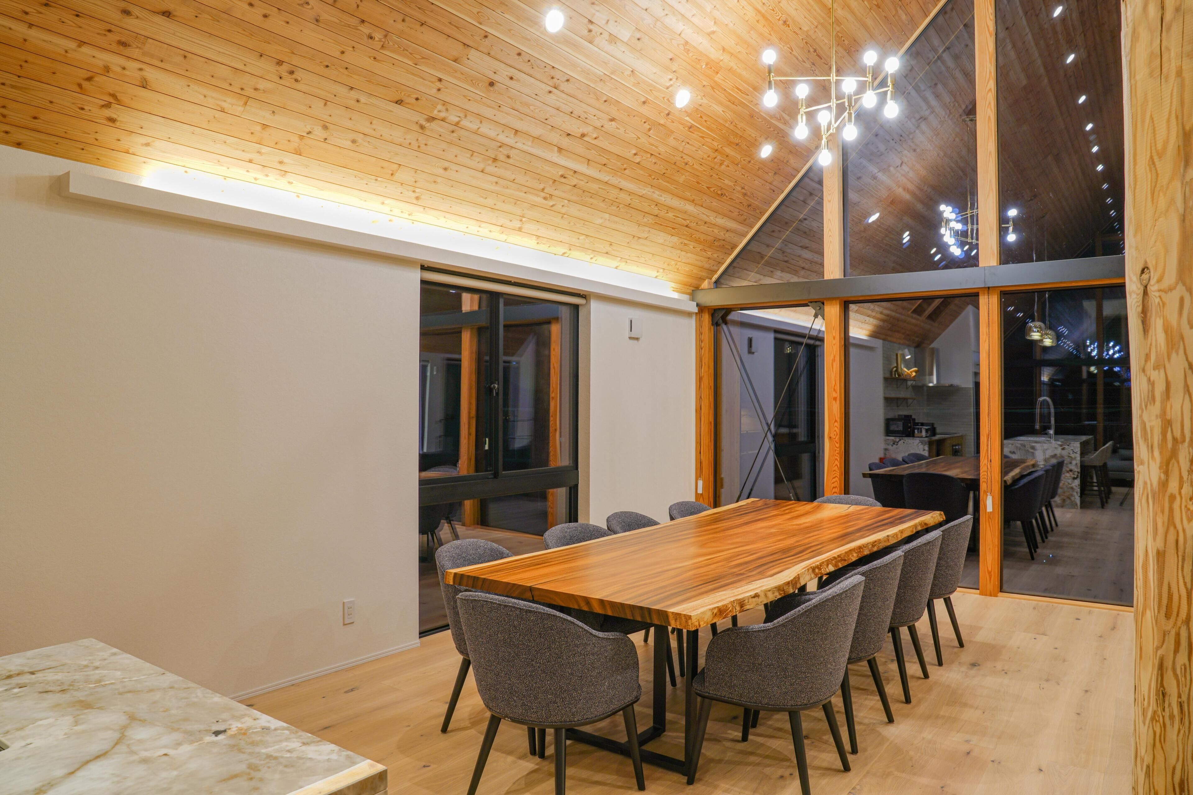 Luxury Chalet, 4 Bedrooms | Dining