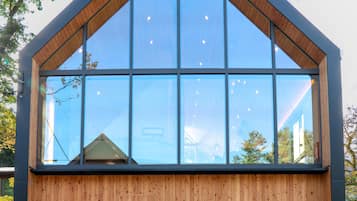 Chalé superluxo, 4 quartos | Detalhe da fachada