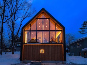 Luxury Chalet, 4 Bedrooms | Bahagian luar