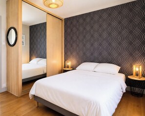 Room - Vrbo Property (Quiberon)