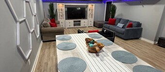 Luxury Suite - Pool & Playground - Pets -Events