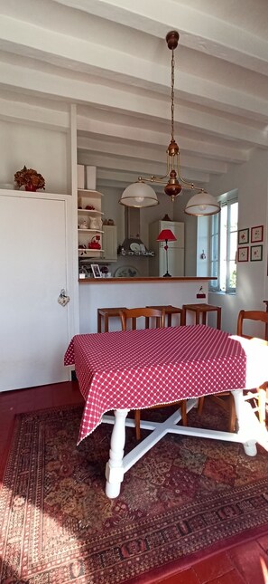 Dining - Vrbo Property (Genillé)