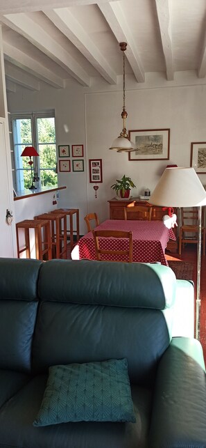 Living area - Vrbo Property (Genillé)