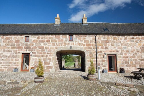 Guernsey Cottage at The Dairy at Daviot
