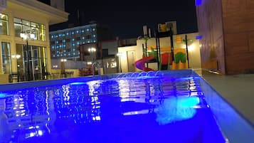 Piscina externa