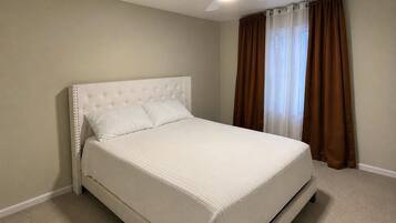 2 chambres, fer et planche à repasser, Wi-Fi, literie fournie
