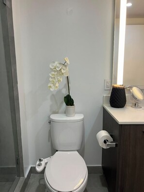 Bathroom - SKY VILLA | Luxury 2BR High-Rise in Downtown Miami (Miami)