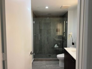 Bathroom - SKY VILLA | Luxury 2BR High-Rise in Downtown Miami (Miami)