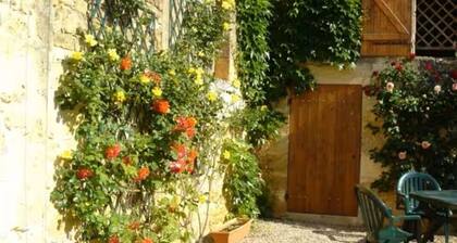 Gîte la Hâge | Clim | Wifi ~ 10" St Émilion
