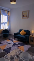 Apartamento, 2 quartos | Sala de estar