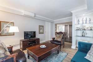 Apartment, 3 Bedrooms, Accessible, Smoking | Living room - Luxurious Accessible Apartment With Stunning Views in Cape Town (Cape Town)