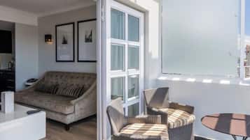 Apartamento, 1 quarto, acessível, piscina particular | Sala de estar