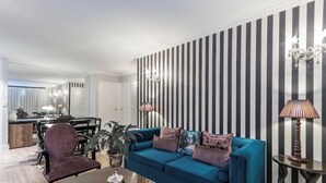 Apartamento, 1 quarto, acessível, piscina particular | Sala de estar