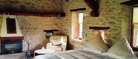 House, 1 Bedroom, Smoking, Balcony | 1 bedroom