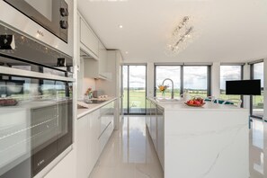 Private kitchen - 1 Bed in Claxby St. Andrew (oc-r42838) (Claxby St. Andrew)