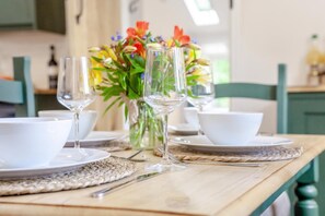 Dining - 2 Bed in Montacute (oc-s42679) (Odcombe)