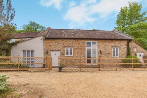Exterior - 2 Bed in Montacute (oc-s42679) (Odcombe)