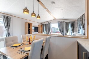 Dining - 2 Bed in Cockermouth (oc-c43275) (Cockermouth)