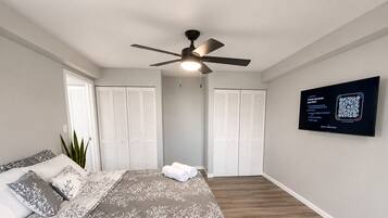 2 Schlafzimmer, Bügeleisen/Bügelbrett, WLAN