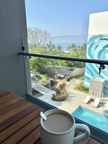 Aurora Pacifica at Zonset- Luxury Oceanview+Fast Wifi with pool and gym