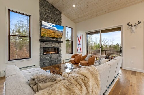 5BD - Sleeps 12 - Hot Tub - 7 mins to Sunday River