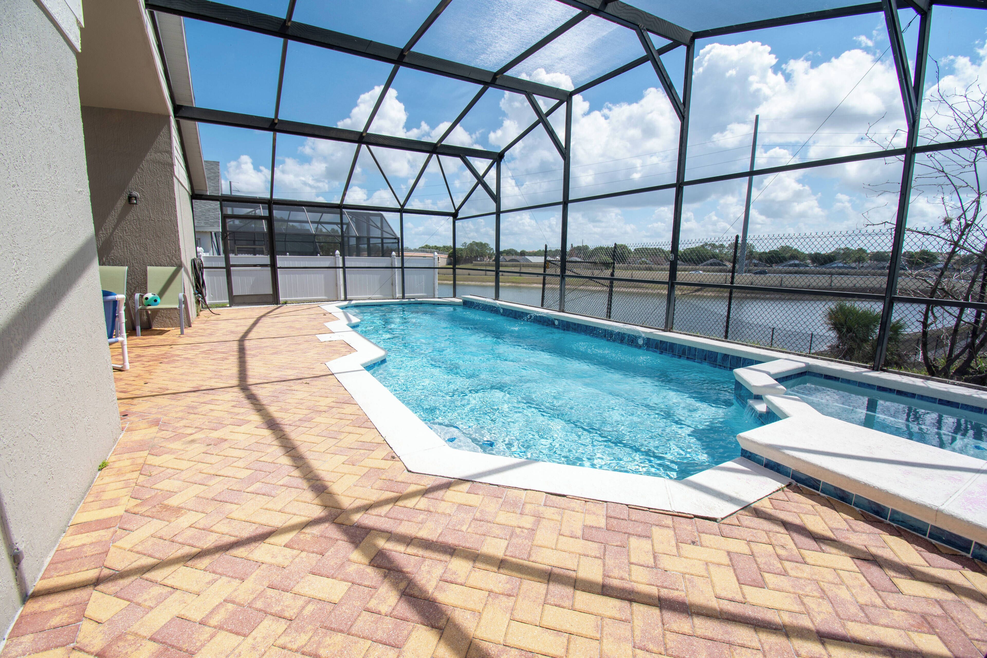 Beheizter Pool