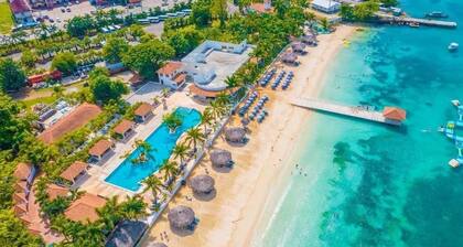 Luxury Overlooking Puerto Seco Beach @ Camelot