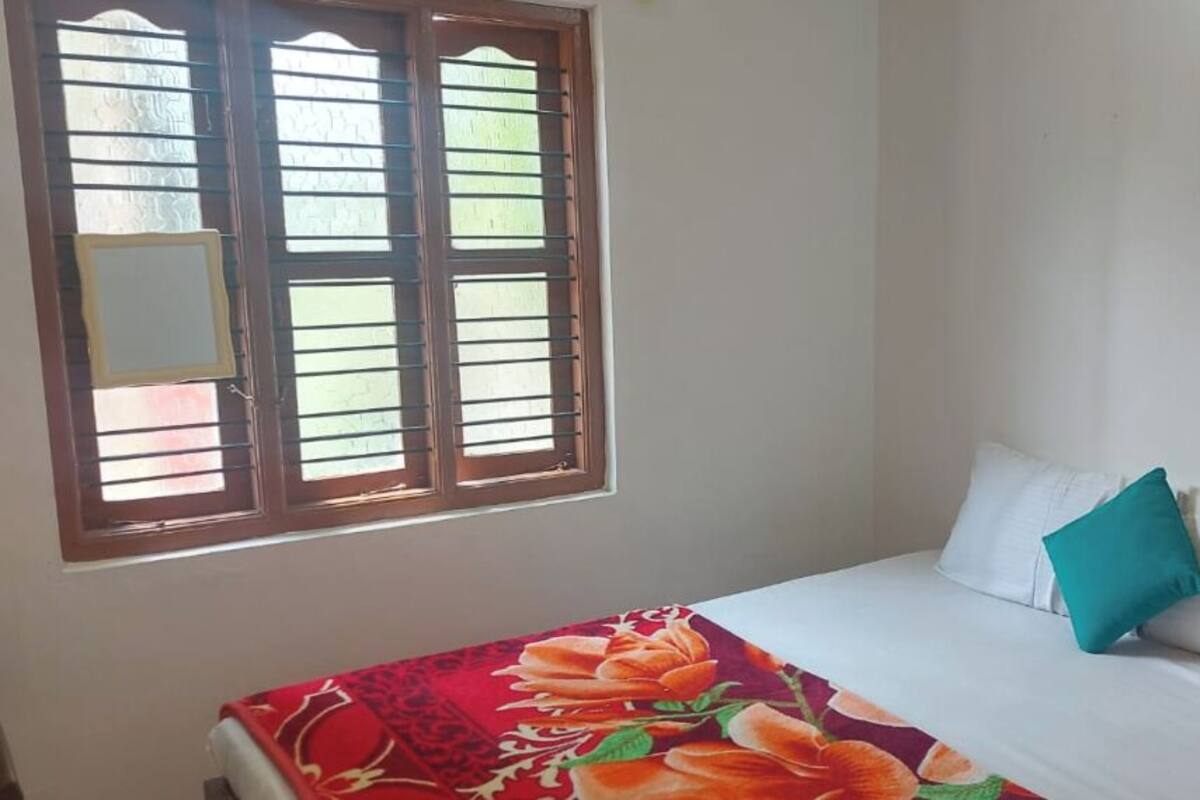 Family Triple Room | Laptop workspace, WiFi (free)