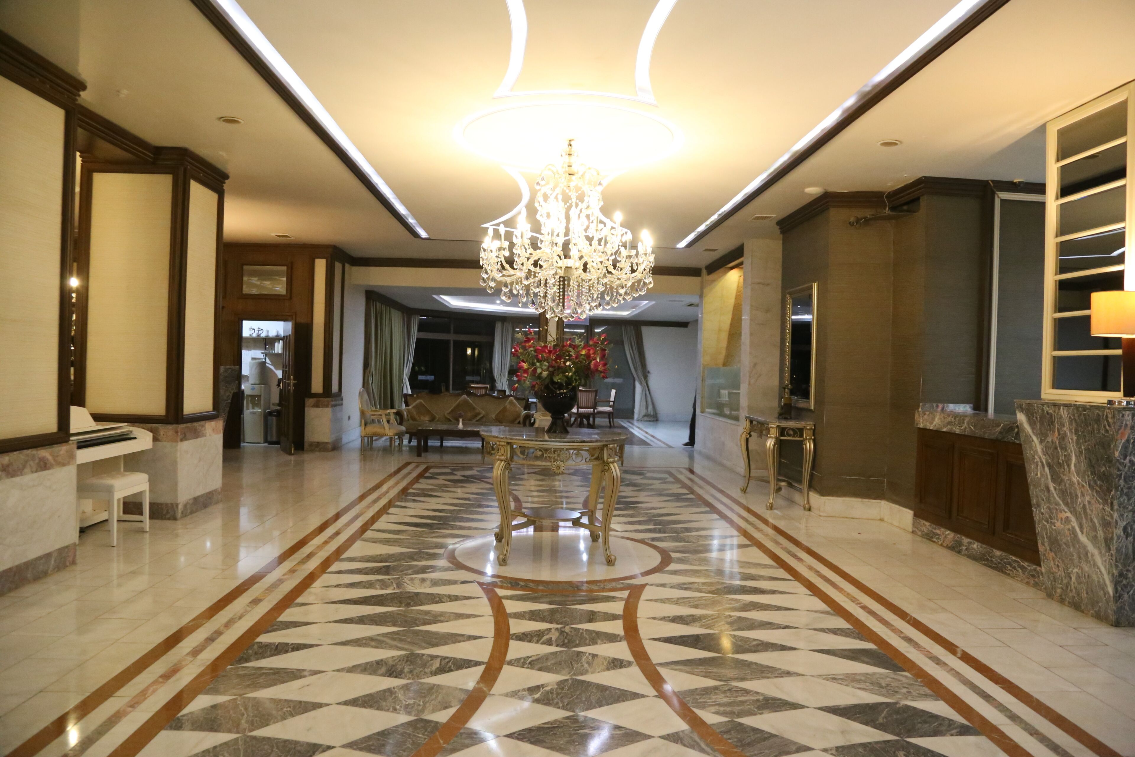 3 bar/lounge