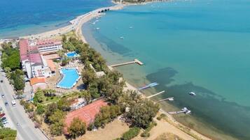 Private beach, white sand, free beach shuttle, sun-loungers
