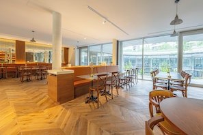 Tempat makan